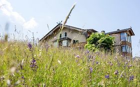 Der Zirmerhof 3*